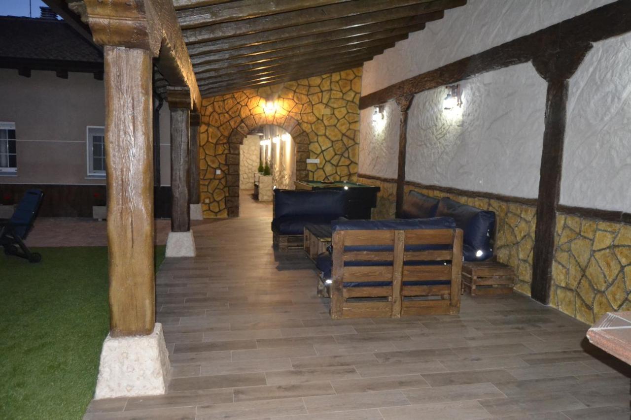 El Capricho De Los Carrascos Juarros de Voltoya Екстериор снимка